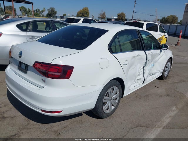 Volkswagen 1.4 tsi 2017 3VW2B7AJ5HM350023 Image 4