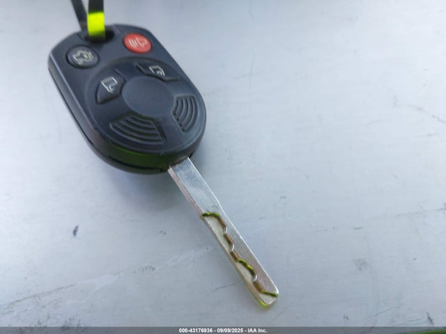 1FADP3F24FL250085 Ford 2015