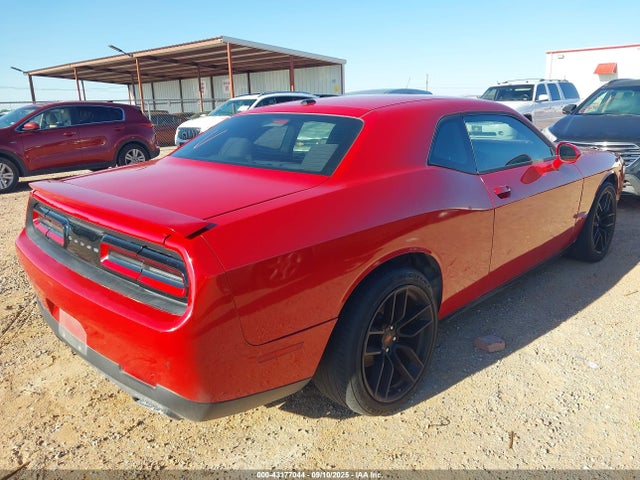 2C3CDZAG0FH722823 Dodge Challenger