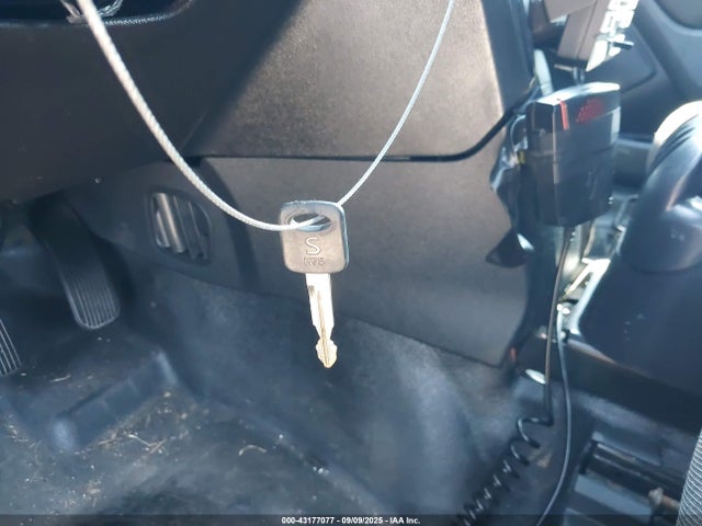 1FM5K8AR9HGA71207 Ford 3.7l ti-vct