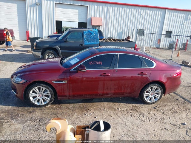 Jaguar s/c lev3 sulev30 2017 SAJBD4BVXHCY28971 Image 13