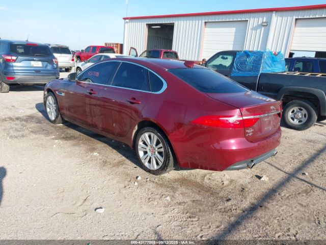 2017 JAGUAR XF SAJBD4BVXHCY28971 Photo 2