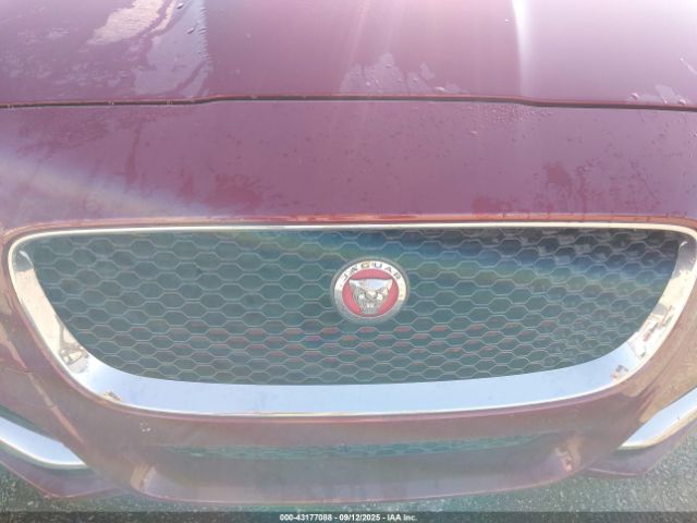 2017 JAGUAR XF SAJBD4BVXHCY28971 Photo 5