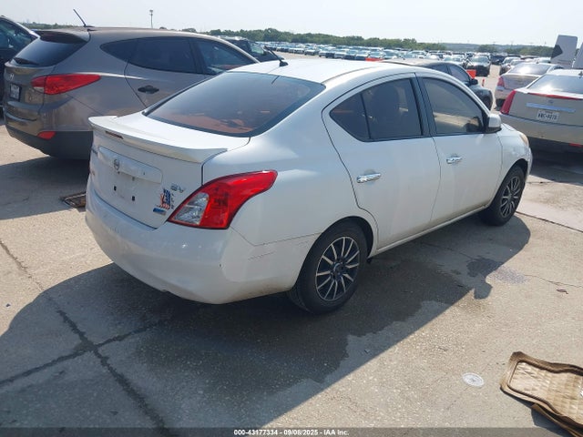 3N1CN7AP0EL831692 Nissan Versa