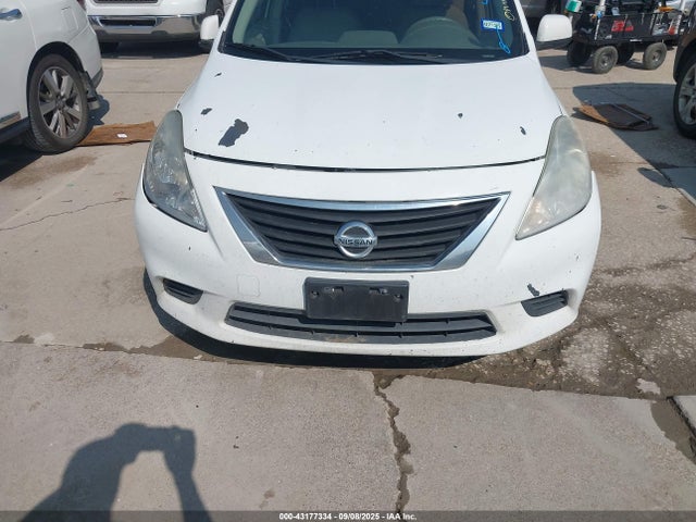 3N1CN7AP0EL831692 Nissan Versa