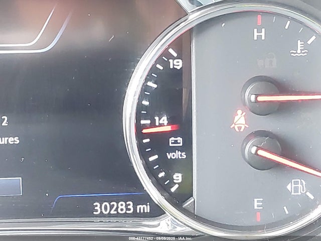 GMC lgx 2023 1GKKNPLS3PZ229203 Image 15