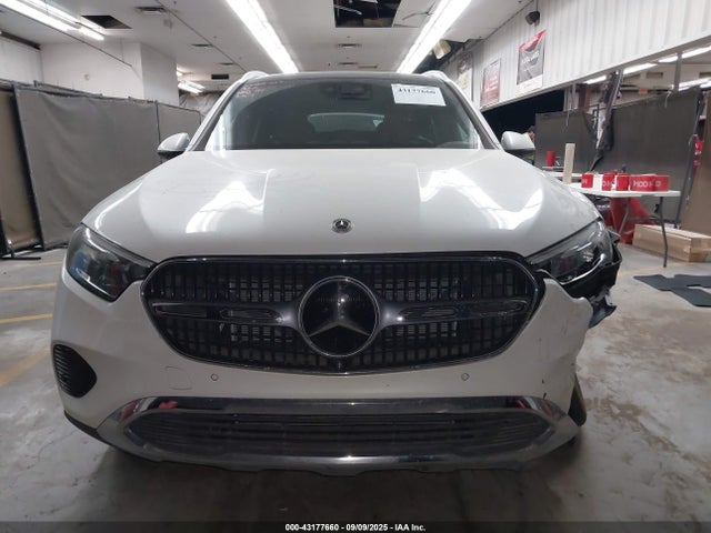 W1NKM4GB8PF052729 Mercedes-Benz m254