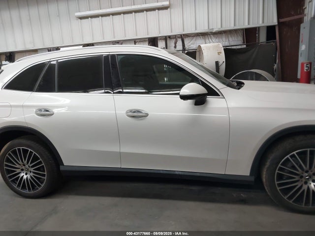 W1NKM4GB8PF052729 Mercedes-Benz m254