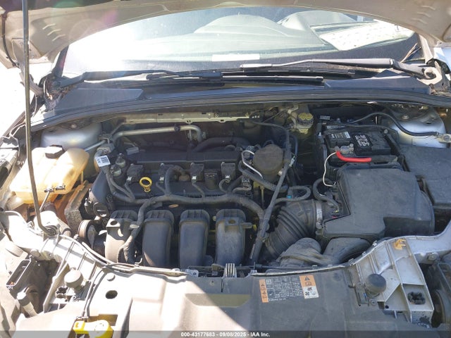 Ford Focus 2015 1FADP3F21FL273808 Image 10