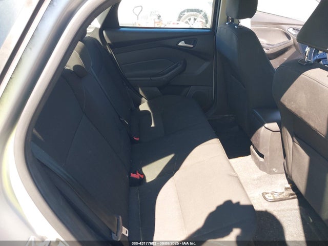 Ford Focus 2015 1FADP3F21FL273808 Image 8