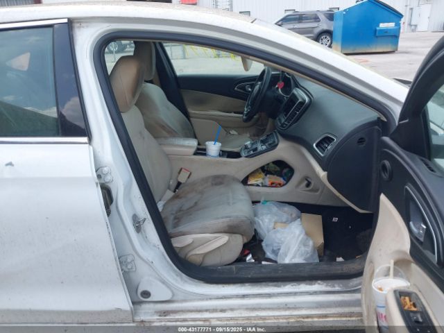 2015 CHRYSLER 200 1C3CCCAB2FN594936 Photo 4