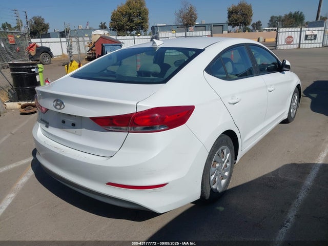 Hyundai Elantra 2017 5NPD74LF5HH184161 Image 4