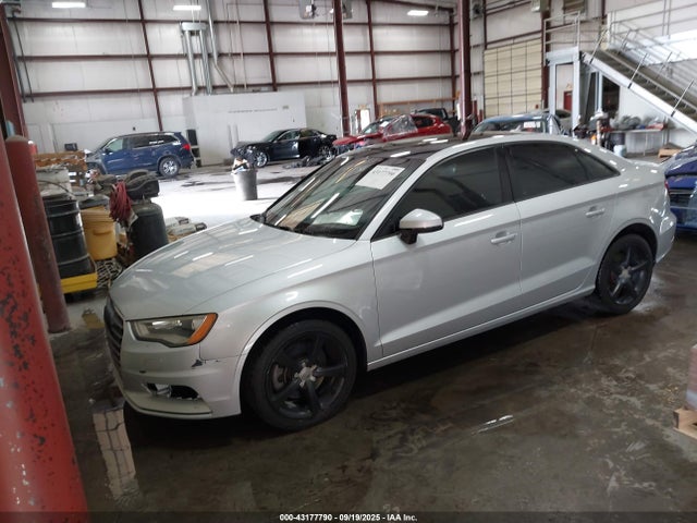 2015 AUDI A3 WAUBFGFF7F1011251 Photo 1