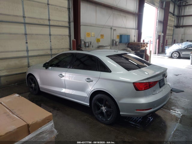 2015 AUDI A3 WAUBFGFF7F1011251 Photo 2