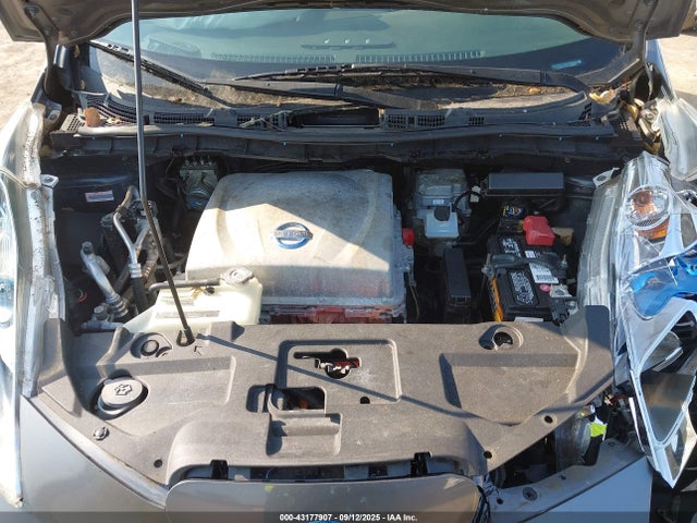 1N4AZ0CP5FC300374 Nissan Leaf