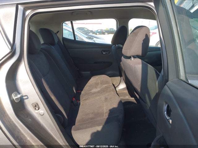 1N4AZ0CP5FC300374 Nissan Leaf