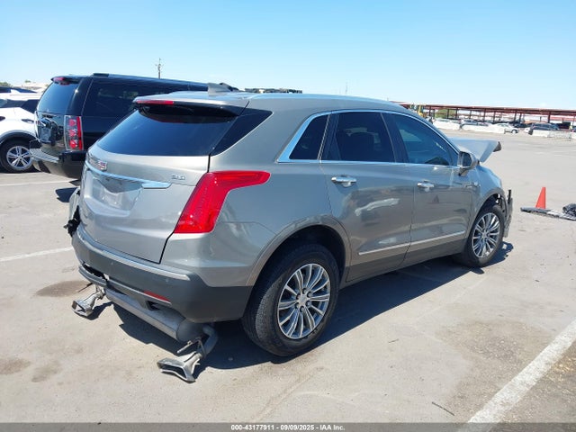 2018 CADILLAC XT5 1GYKNCRS8JZ127067 Photo 3