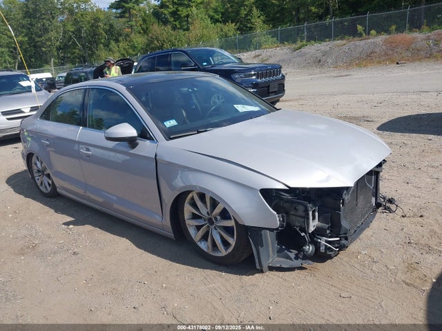 2016 AUDI A3 WAUE8GFFXG1026383 Photo 0