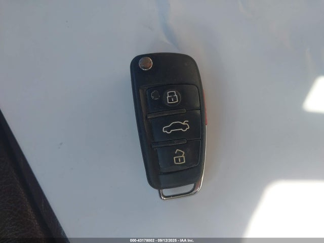 2016 AUDI A3 WAUE8GFFXG1026383 Photo 10