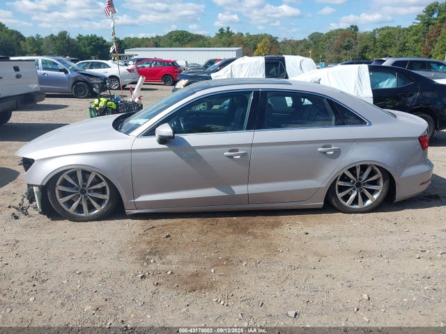 WAUE8GFFXG1026383 Audi A3