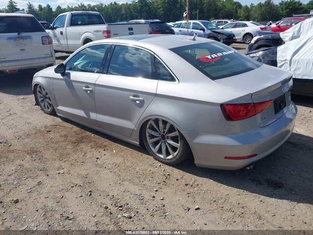 2016 AUDI A3 WAUE8GFFXG1026383 Photo 2