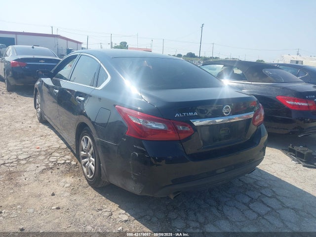 Nissan Altima 2018 1N4AL3AP7JC291756 Image 3