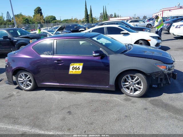 Scion 2ar-fe 2015 JTKJF5C74F3093825 Image 13