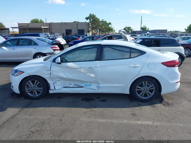5NPD84LF9HH182166 Hyundai 2017