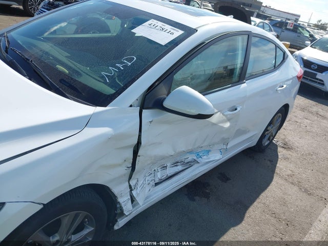 5NPD84LF9HH182166 Hyundai 2017