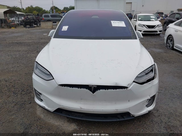 2016 TESLA MODEL X 5YJXCDE27GF028932 Photo 9