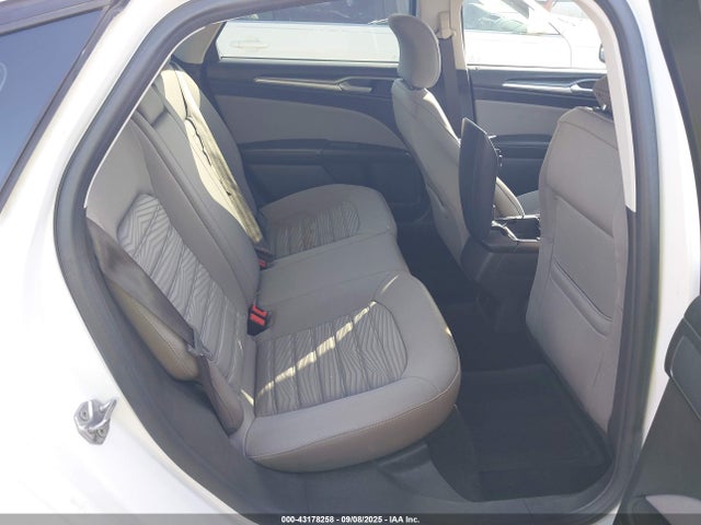 3FA6P0G75GR213731 Ford Fusion