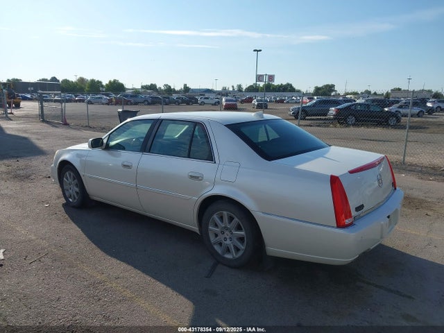 2009 CADILLAC DTS 1G6KD57Y09U142850 Photo 2