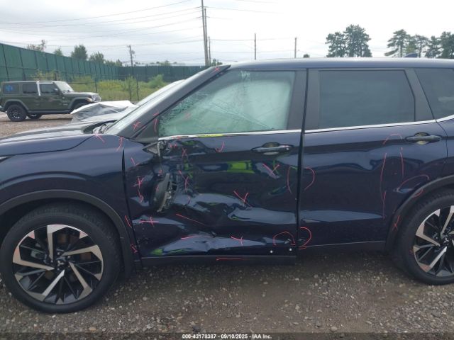 2022 MITSUBISHI OUTLANDER JA4J3UA85NZ081968 Photo 5