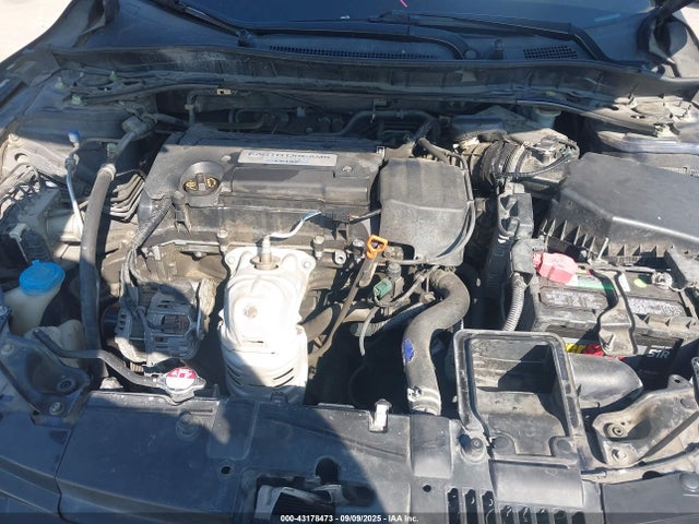 1HGCR2F54EA215871 Honda k24w1