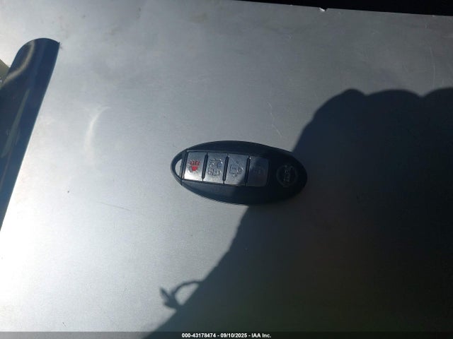 3N1AB7AP6GY282800 Nissan 2016