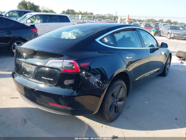 2018 TESLA MODEL 3 5YJ3E1EB5JF127635 Photo 3