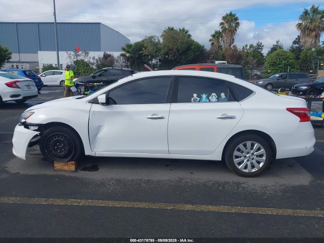Nissan Sentra 2019 3N1AB7AP7KY292521 Image 14