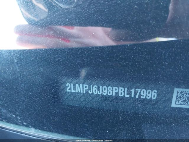 2023 LINCOLN NAUTILUS 2LMPJ6J98PBL17996 Photo 8