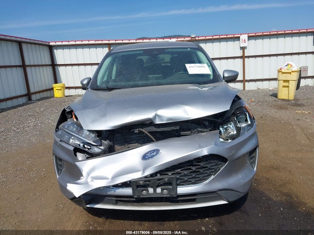 1FMCU0BZXMUA69074 Ford hev/phev