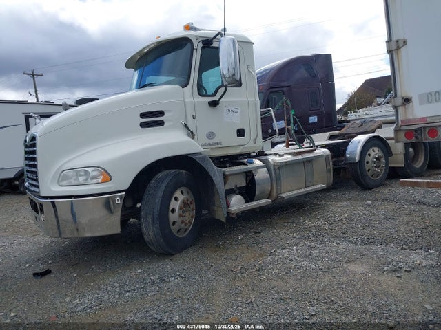 1M1AW07Y7GM055952 Mack Cxu (pinnacle)