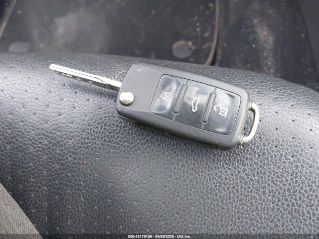 3VWD07AJ8EM236432 Volkswagen Jetta