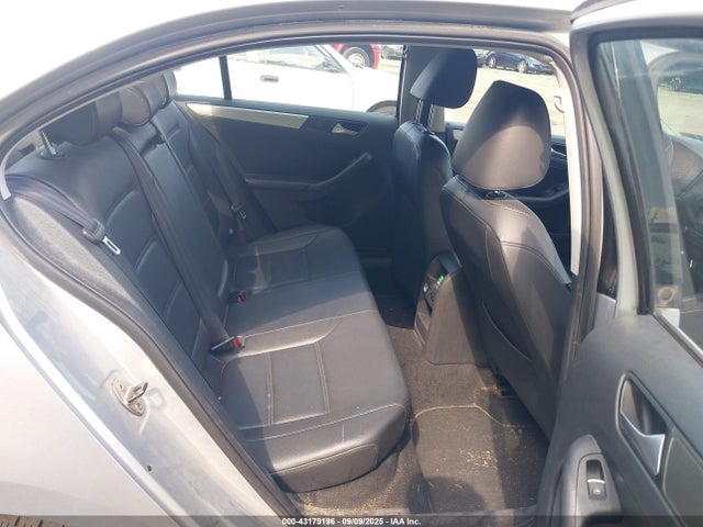 3VWD07AJ8EM236432 Volkswagen Jetta