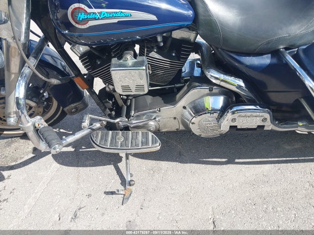 2004 HARLEY-DAVIDSON FLHRI 1HD1FWW104Y702105 Photo 8