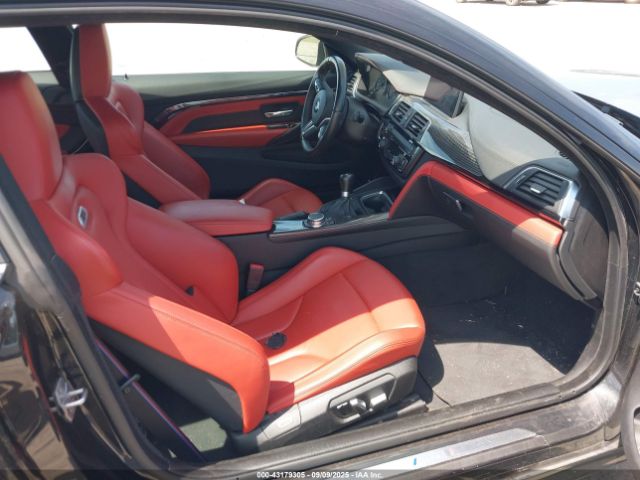 2017 BMW M4 WBS3R9C55HK709577 Photo 4