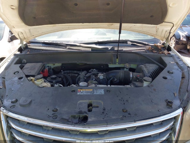 1GNKRHKD1FJ158676 Chevrolet llt