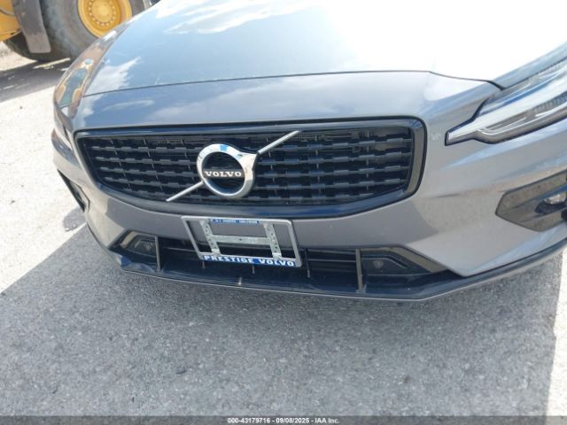2021 VOLVO S60 7JR102FZXMG123017 Photo 5