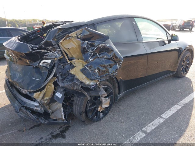 2020 TESLA MODEL Y 5YJYGDEE0LF048369 Photo 3