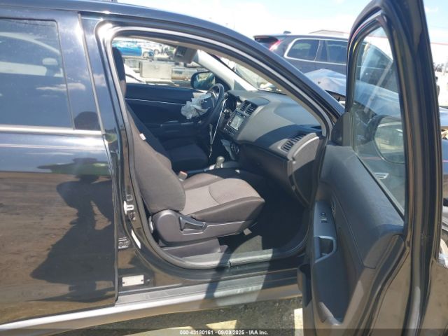 2019 MITSUBISHI OUTLANDER SPORT JA4AP3AU1KU034277 Photo 4