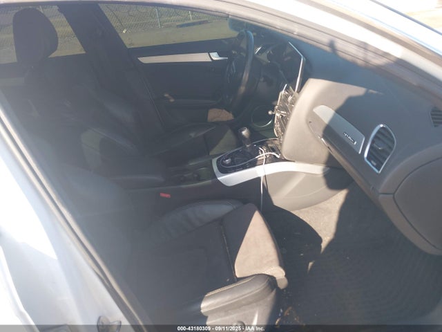 2011 AUDI A4 WAUMFAFL9BN006759 Photo 4