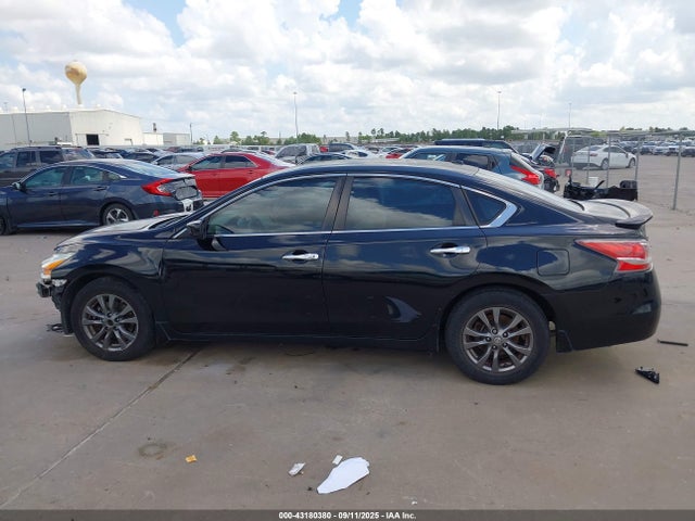Nissan Altima 2015 1N4AL3AP3FC573285 Image 15